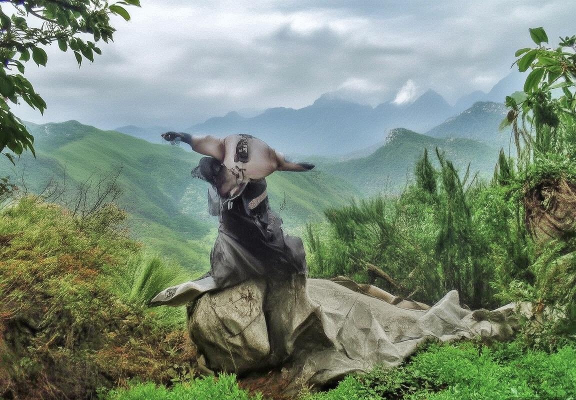 北疆冬天里的内蒙古冰雪那达慕：赛马、搏克与草原民族技艺传承的炽热盛典